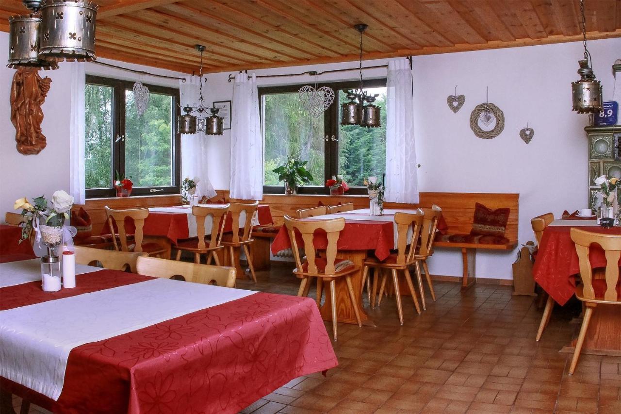 Landhaus Am Forst - Apartments Бад Александерсбад Екстериор снимка